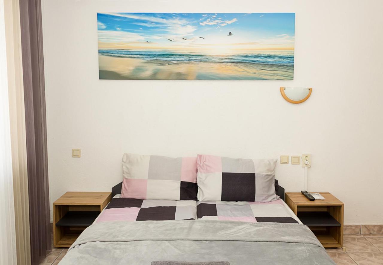 شقة Two Identical Designer 2Bd Flats With Sea View In Balchik By Flat Mаnager المظهر الخارجي الصورة