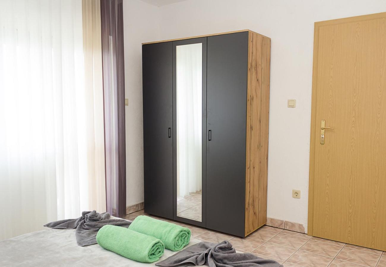 شقة Two Identical Designer 2Bd Flats With Sea View In Balchik By Flat Mаnager المظهر الخارجي الصورة